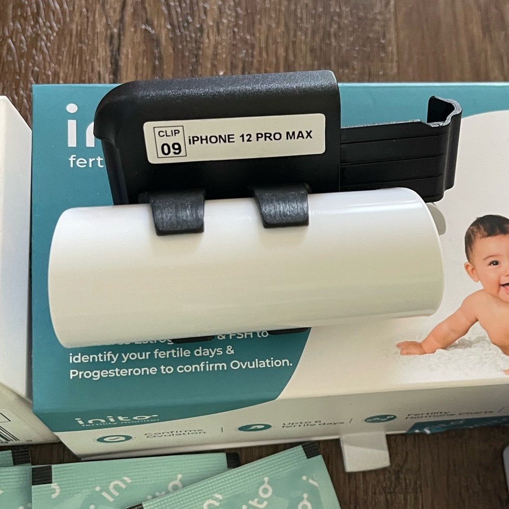 Inito monitor for iPhone 12 Pro Max